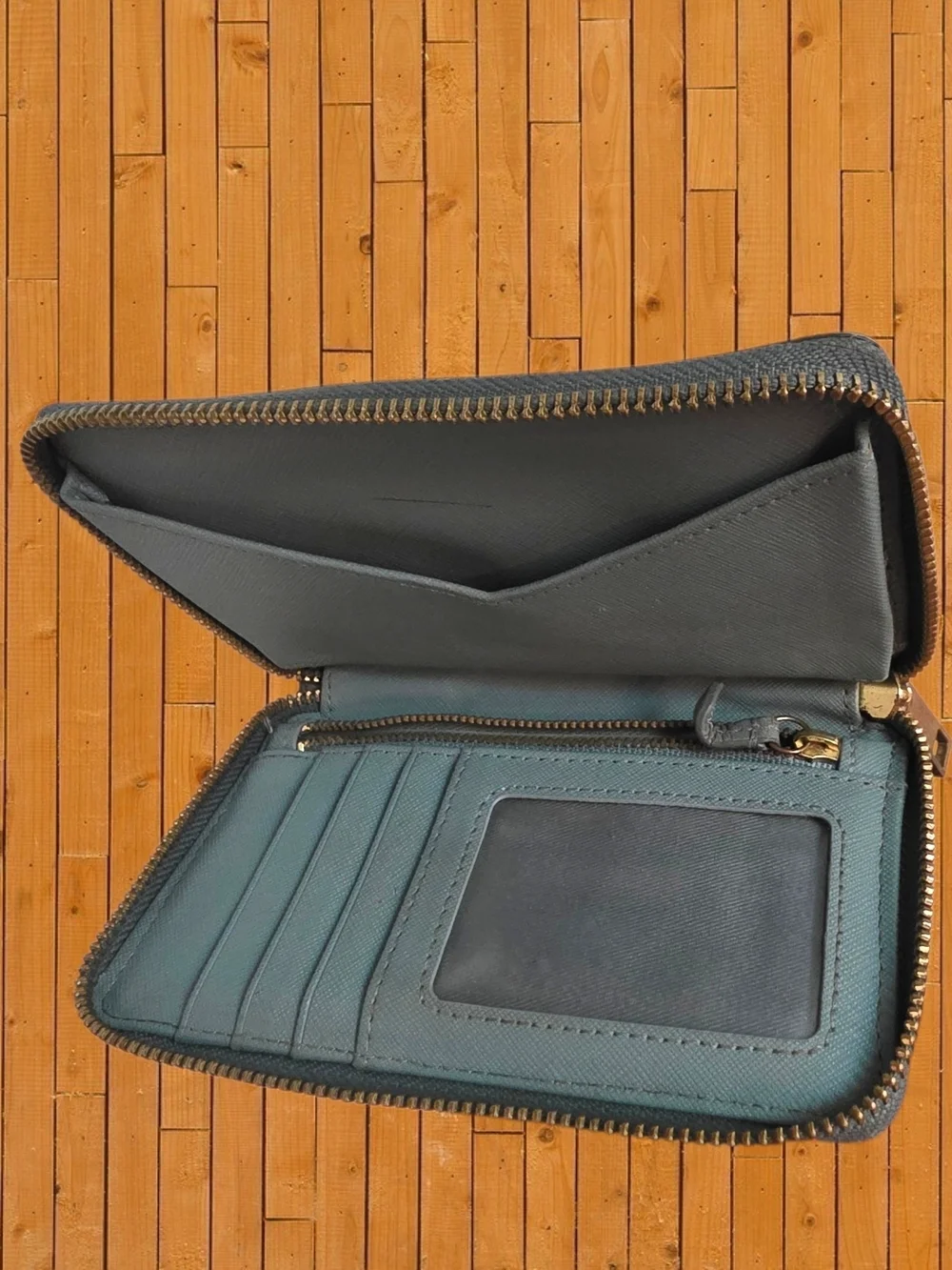 Fossil Teal Leather Zip Around Wallet Gold Zipper Organizer Clutch RFID Style